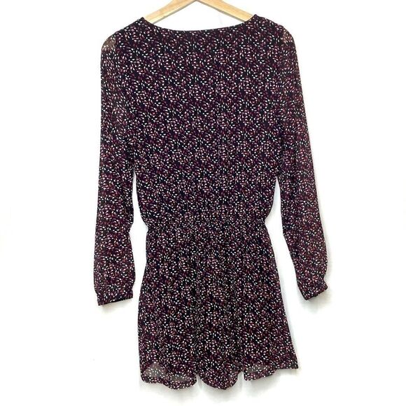 Express abstract print long sleeve surplice romper - Picture 10 of 16